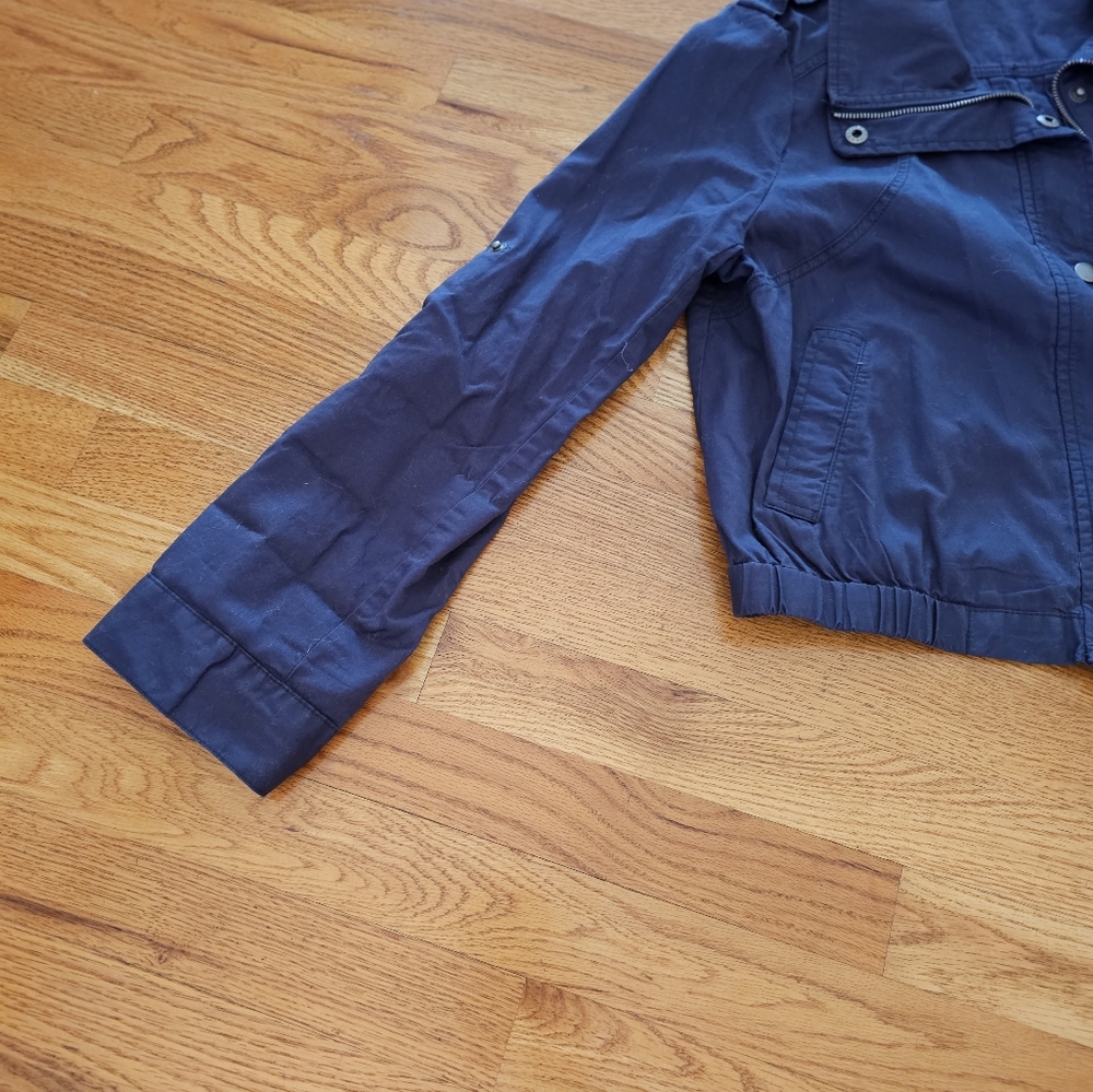 Cropped light jacket - Picture 2 of 6